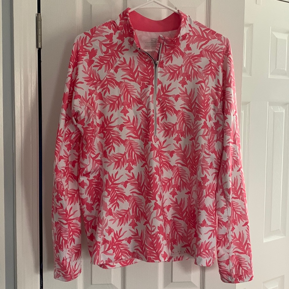 Vineyard Vines performance pull over